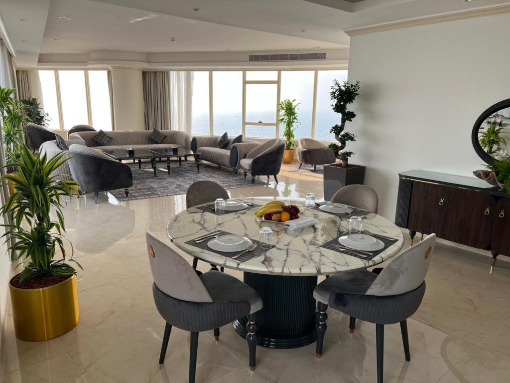 Seafront Luxury Suites Jeddah Corniche מראה חיצוני תמונה