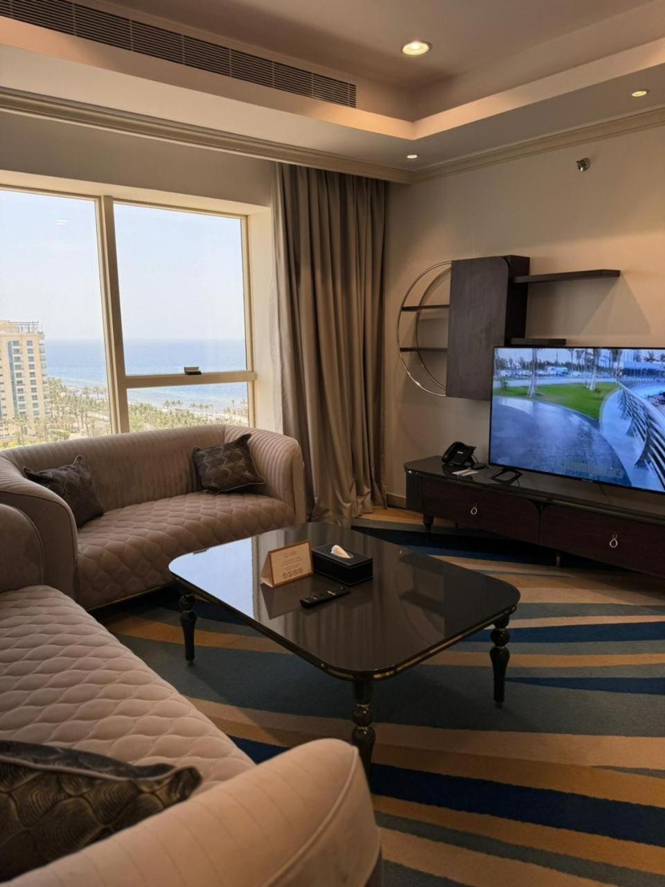 Seafront Luxury Suites Jeddah Corniche מראה חיצוני תמונה