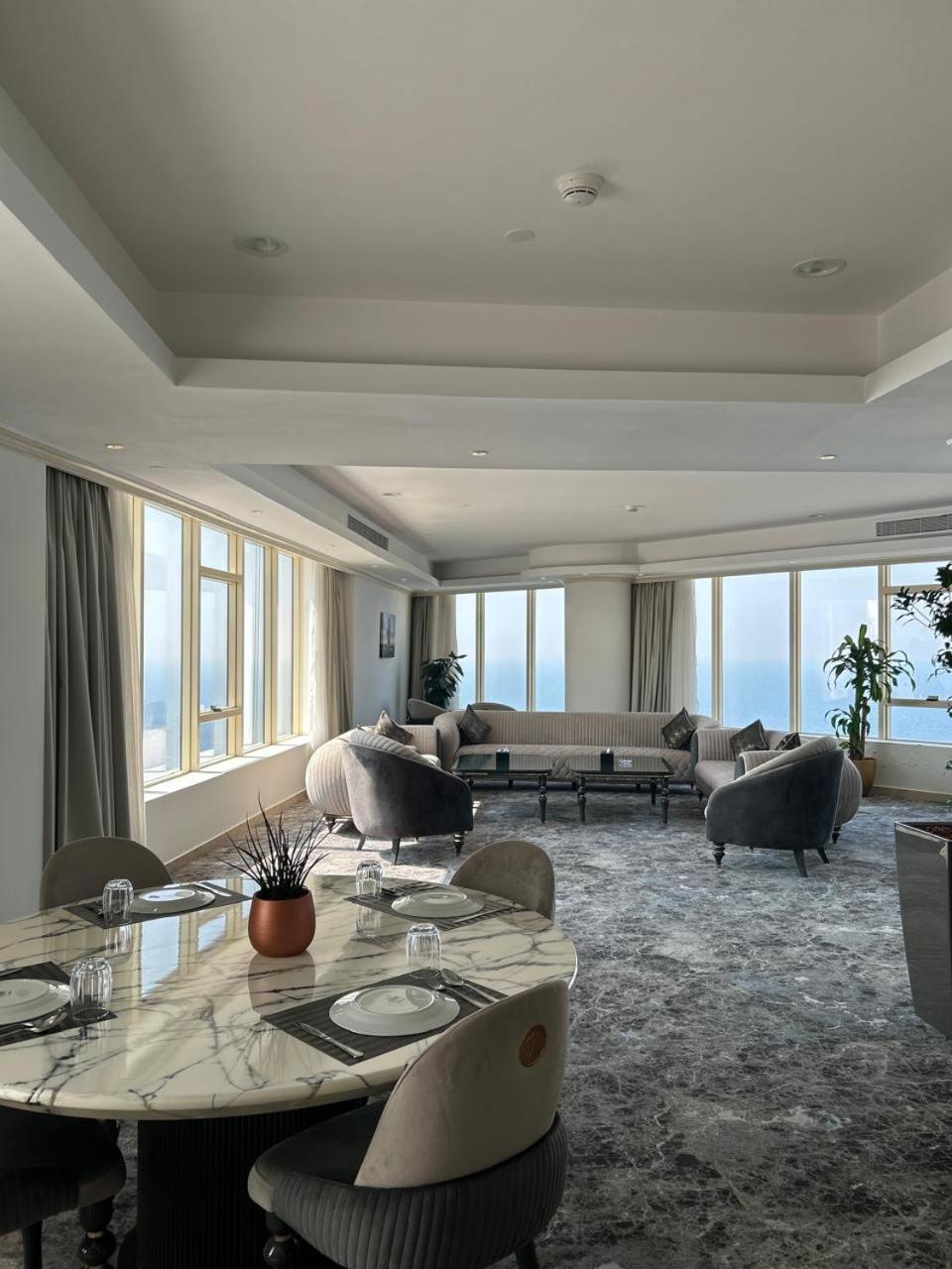 Seafront Luxury Suites Jeddah Corniche מראה חיצוני תמונה